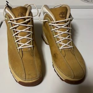 Timberland hiking boots Womens size 9